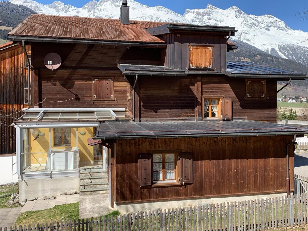 Casa Steilalva - Grosszuegiges Chalet Fuer Erholsamen Familienurlaub Surrein Buitenkant foto