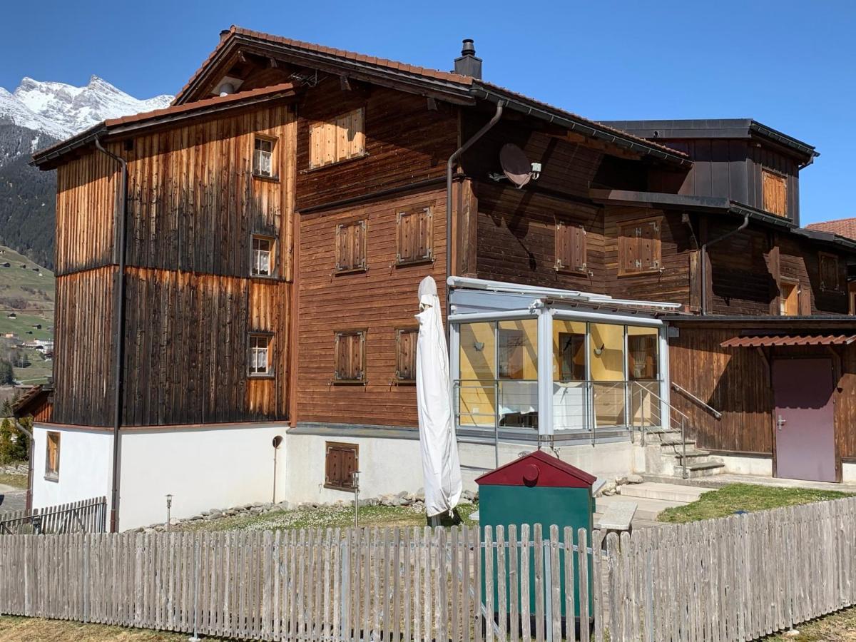 Casa Steilalva - Grosszuegiges Chalet Fuer Erholsamen Familienurlaub Surrein Buitenkant foto